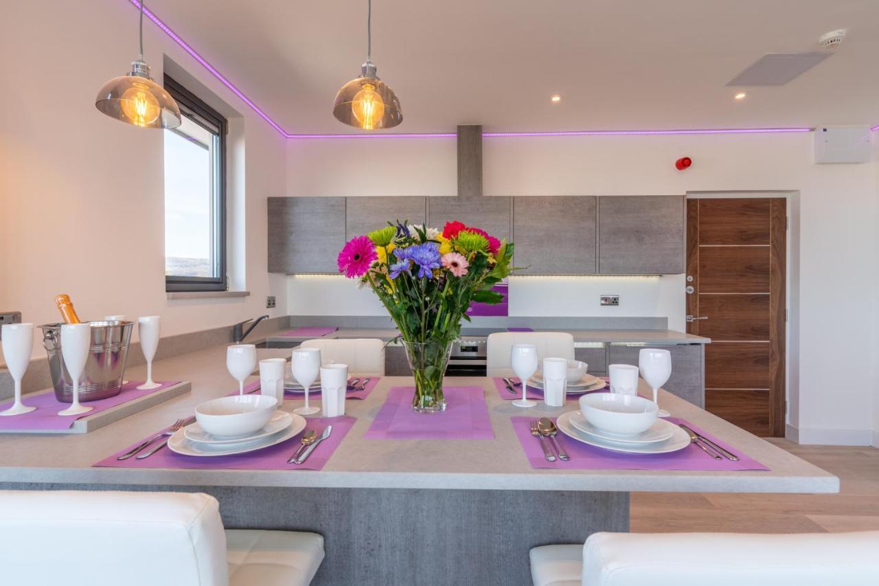 Central Penthouse With Hot Tub & Views 22 Cheltenham Exterior foto