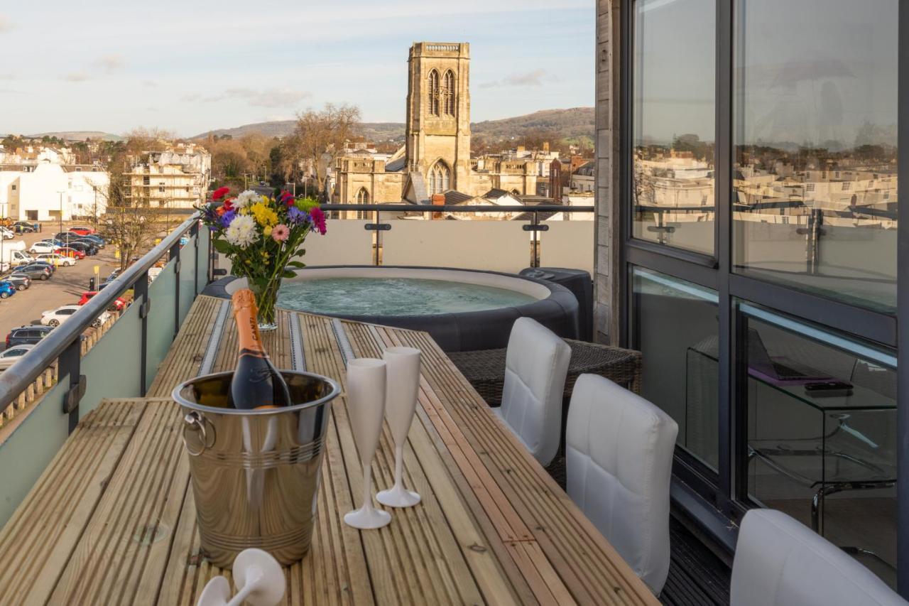 Central Penthouse With Hot Tub & Views 22 Cheltenham Exterior foto